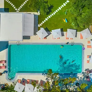  Hotel Cocoοns Luxury &
