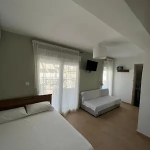 rezervați aici